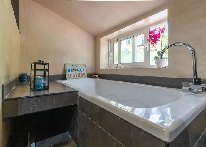 Seabreeze Carihuela Lejlighed